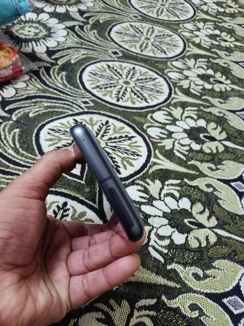 Google Pixel 8 2