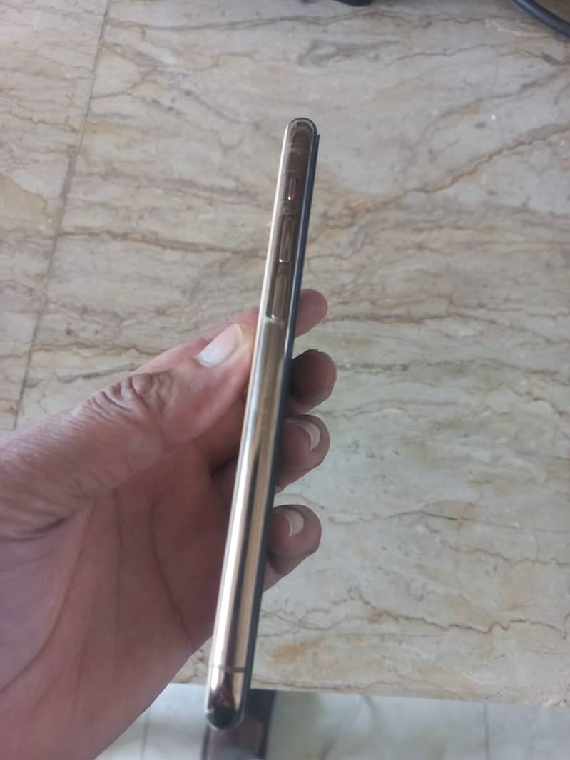 Apple iPhone 11 6