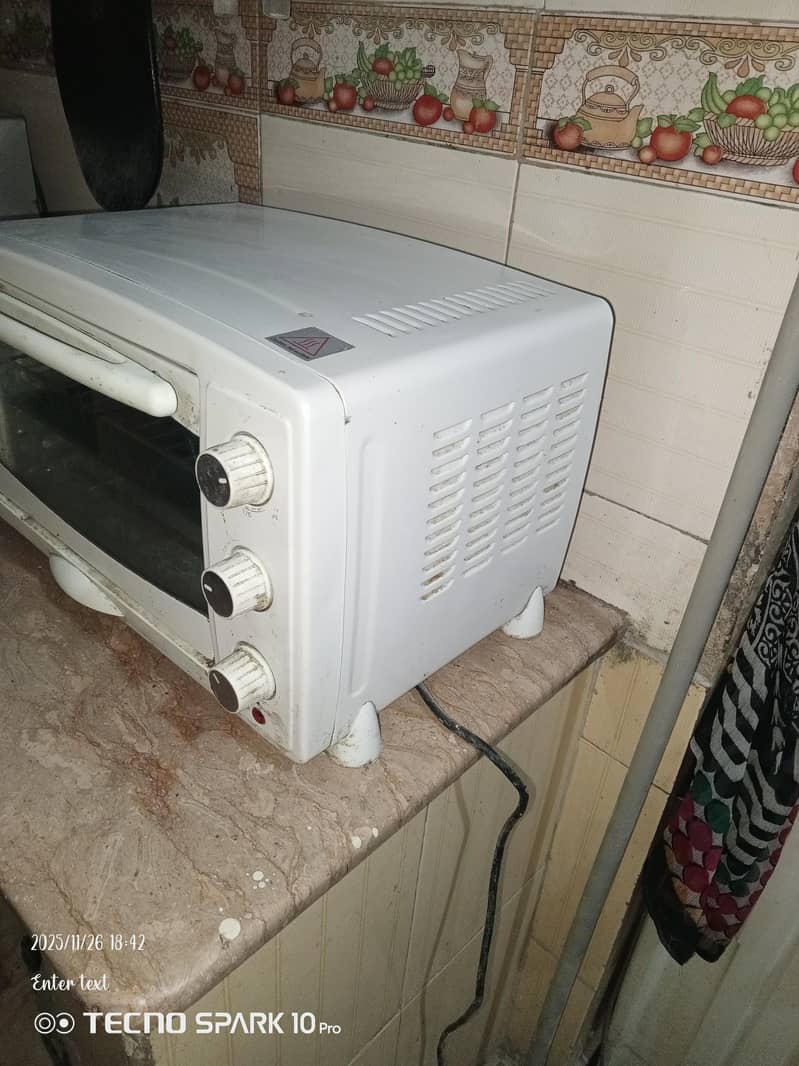 Baking oven 1