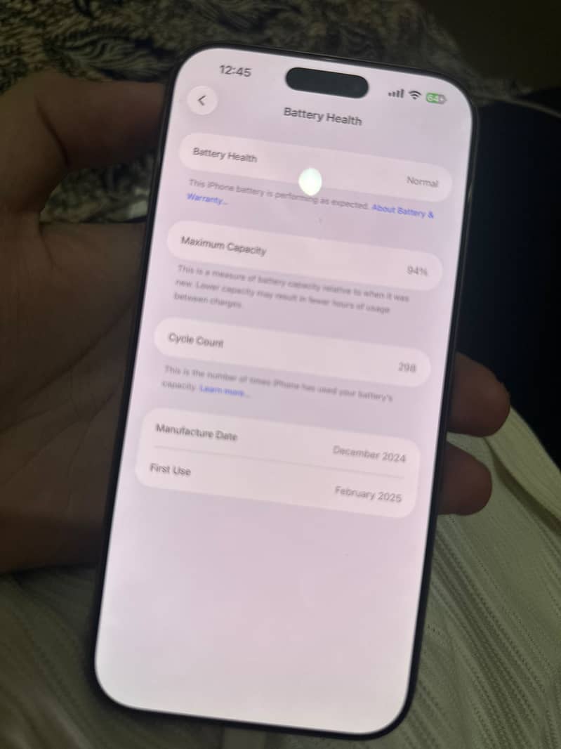 Apple iPhone 16 Pro Max 1