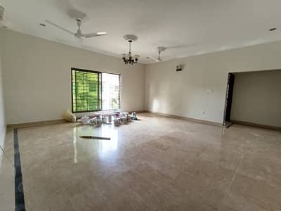 500 YARDS DOUBLE STOREY BUNGALOW UPPER PORTION FOR RENT IN DHA PHASE 7.