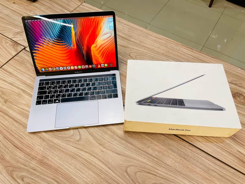 MAC Book Pro 2019 4