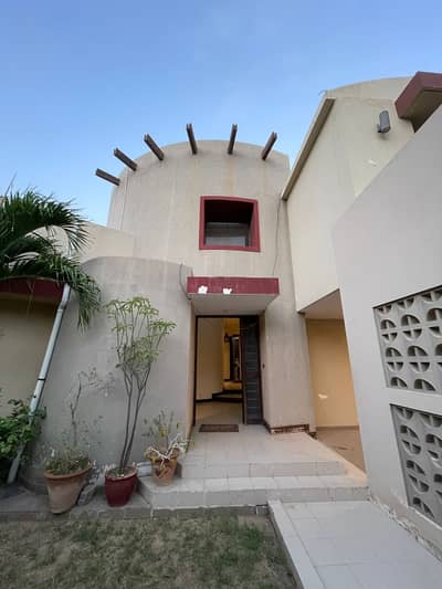 MOST LUXURIOUS AND ARCHITECTURE ULTRA MODERN STYLE DOUBLE STORY BUNGALOW FOR SELL IN DHA PHASE 8. MOST ELITE CLASS LOCATION IN DHA KARACHI
