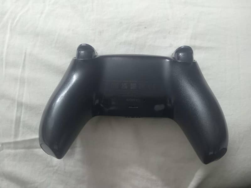 Midnight black controller ps5 1