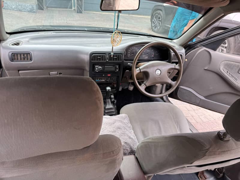 Nissan sunny 4