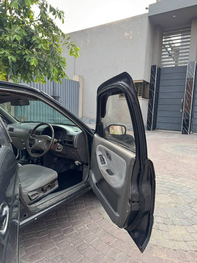 Nissan sunny 5