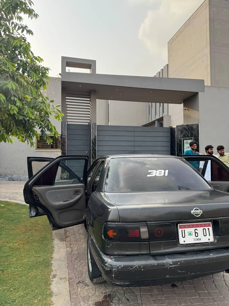 Nissan sunny 9