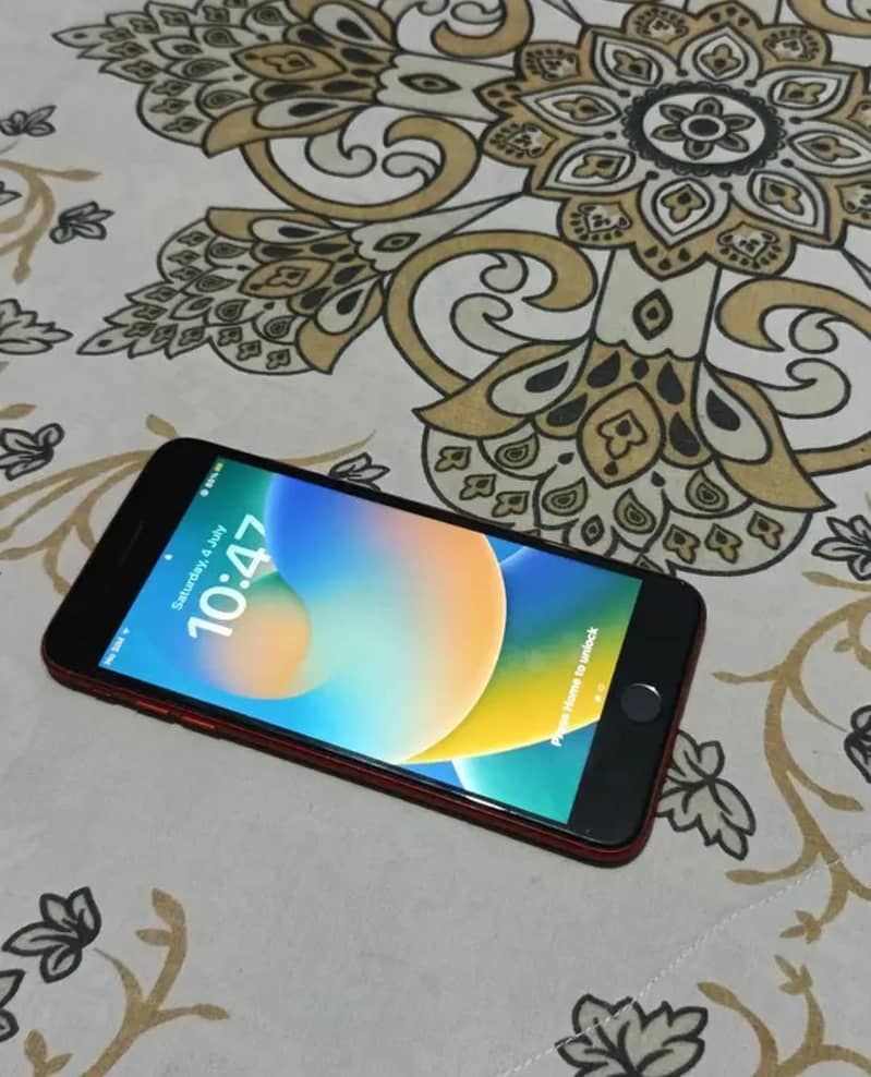 Apple iPhone 8 Plus 0