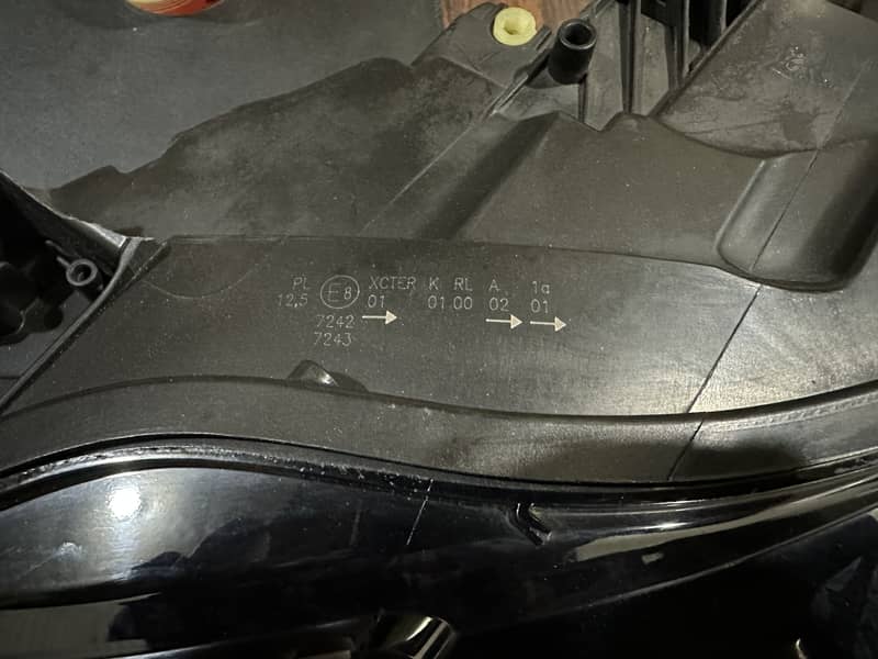 AUDI A6 front headlight 3