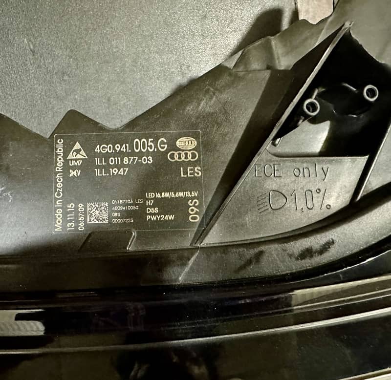 AUDI A6 front headlight 4