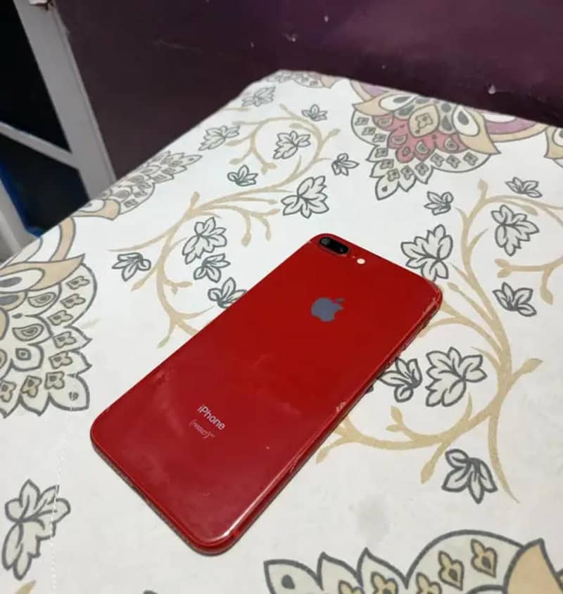Apple iPhone 8 Plus 5
