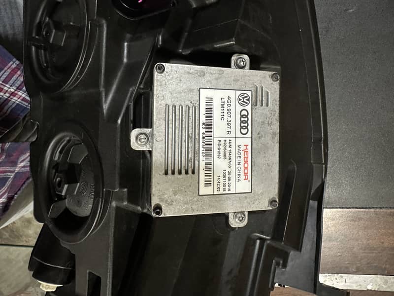 AUDI A6 front headlight 5