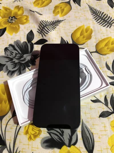 Apple iPhone 16e JV