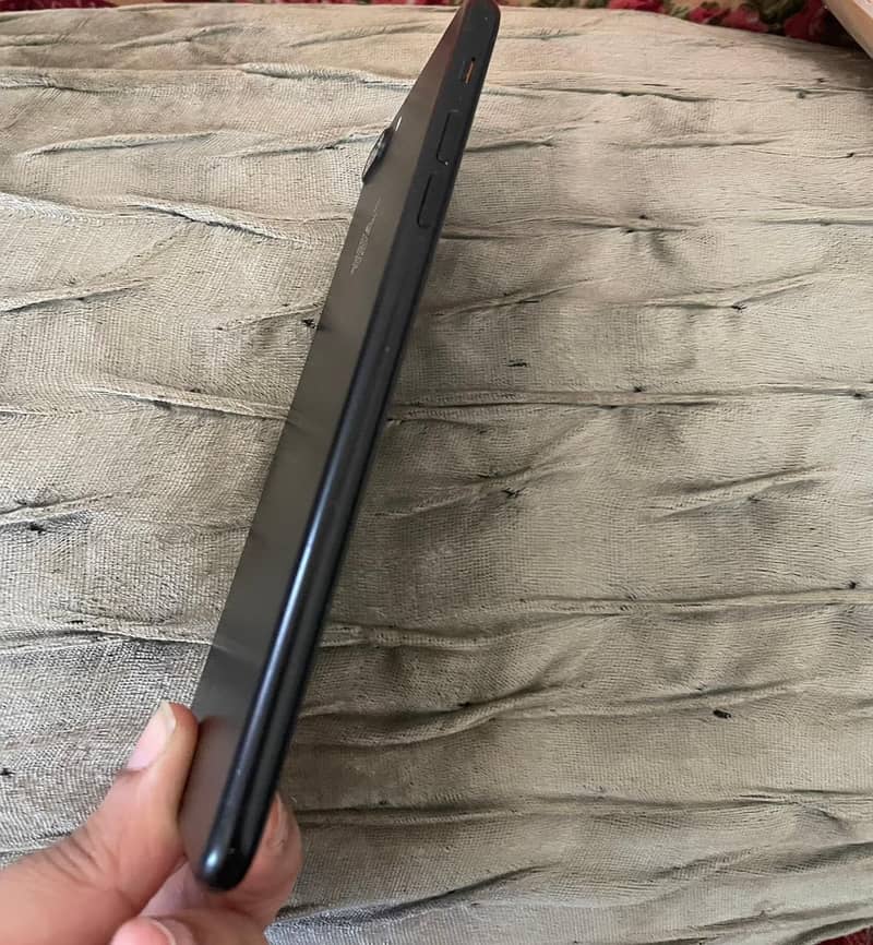 Apple iPhone 7 plus 3