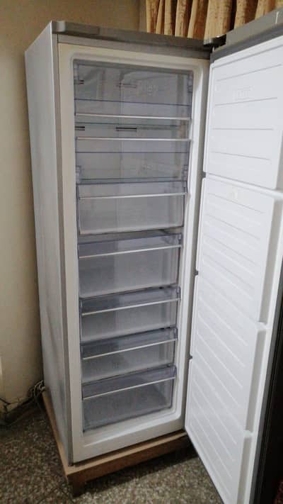 vertical freezer dawlance
