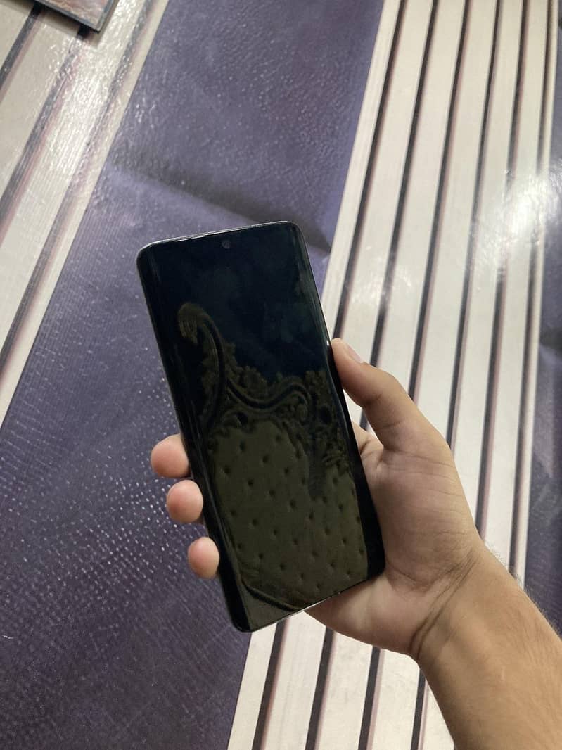 Sharp Aquos Zero 2 0