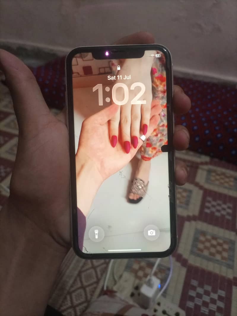 Apple iPhone 11 3