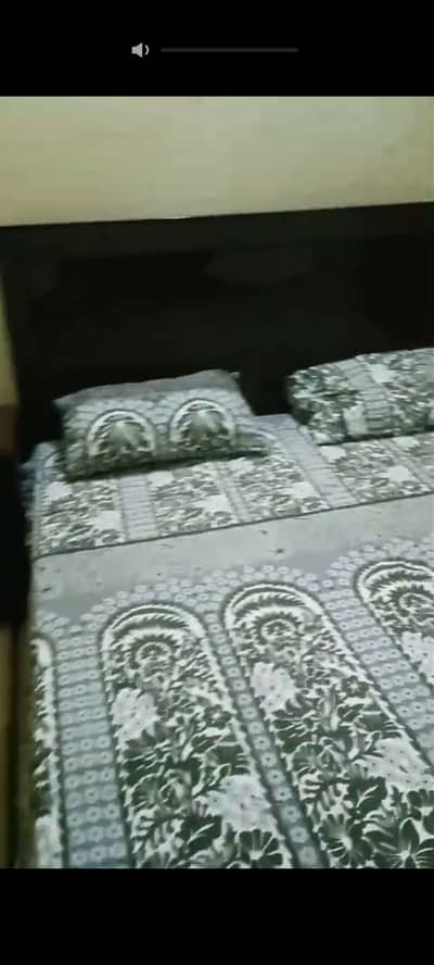 Bed and dressing