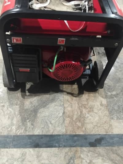 6kva generator bas Kuch ganty use howa hy like a New generator
