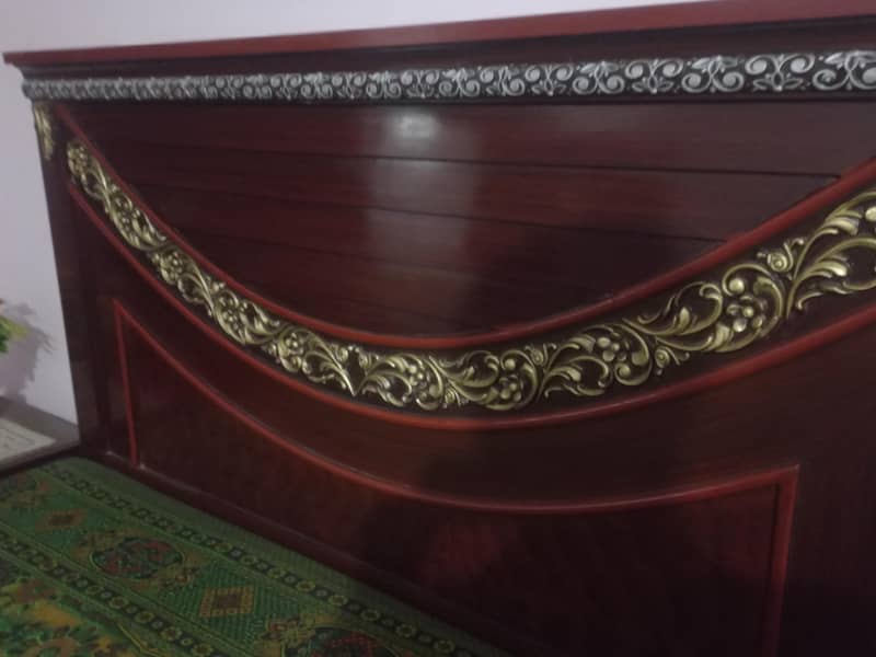 Bed set  , Along with dressing table 1