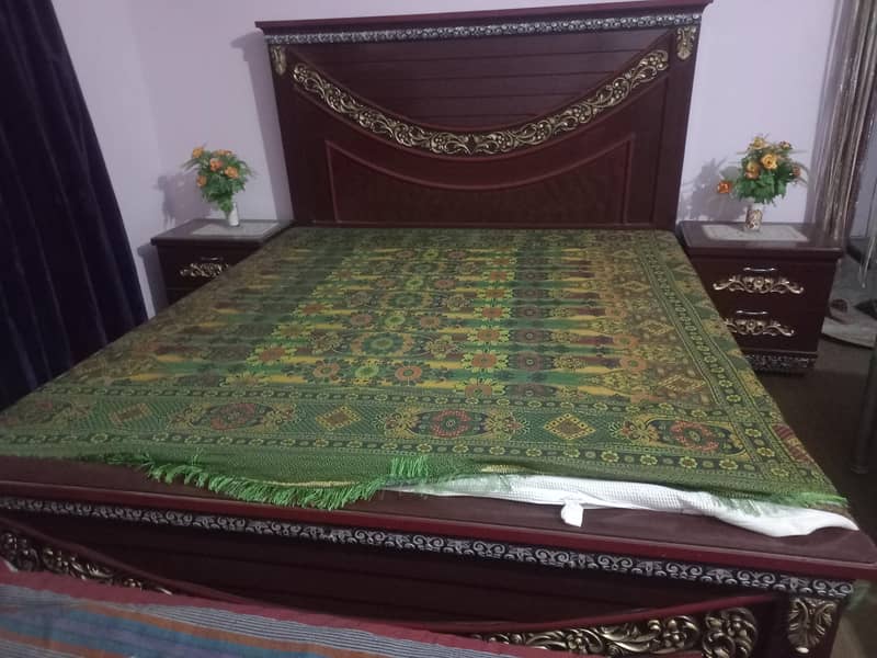 Bed set  , Along with dressing table 2