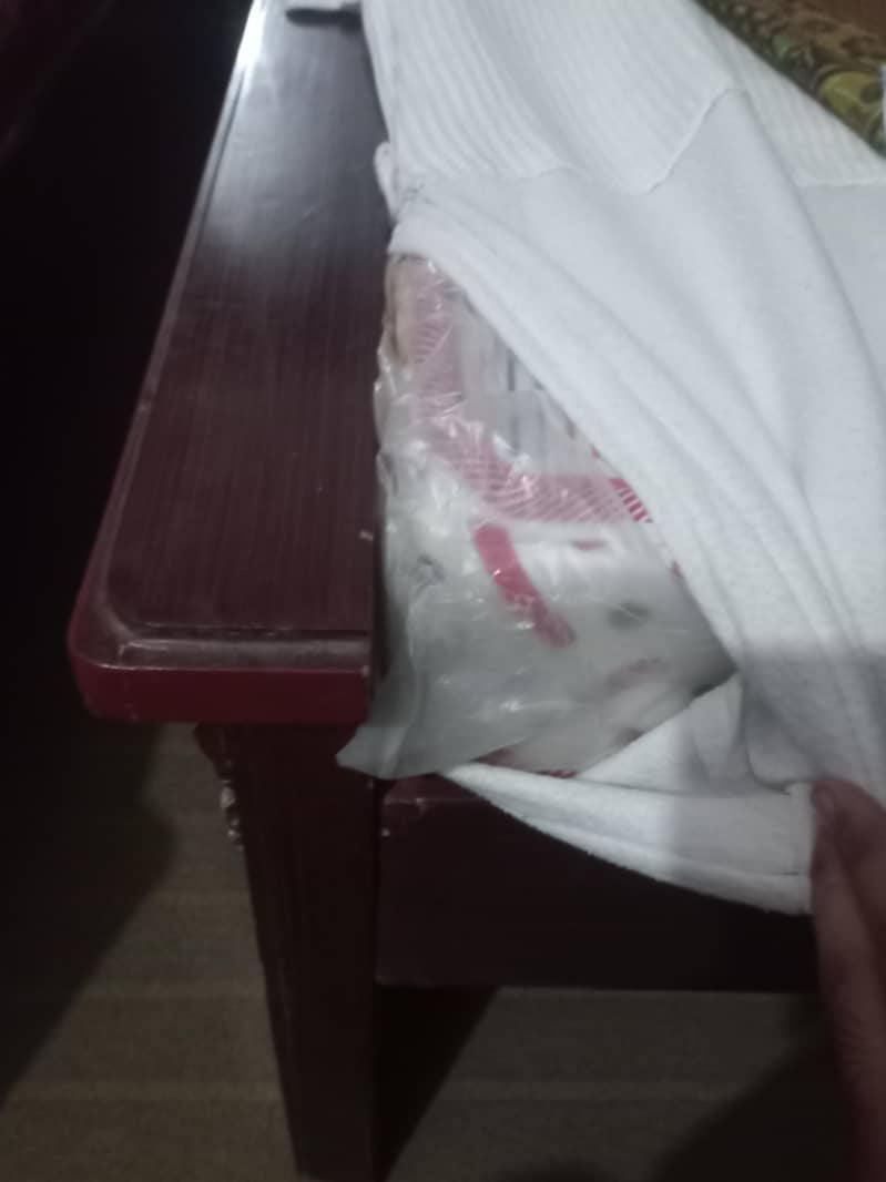Bed set  , Along with dressing table 4