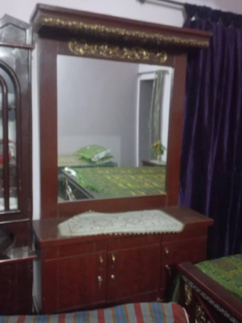 Bed set  , Along with dressing table 6
