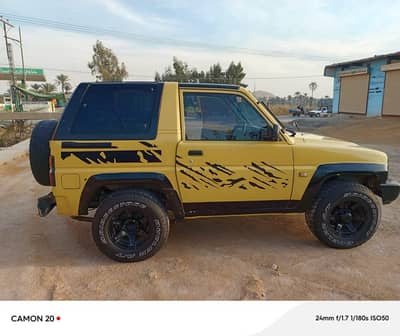 Daihatsu Rocky 1993