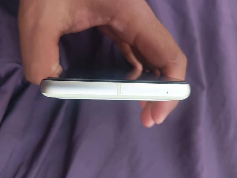 Google Pixel 7 3