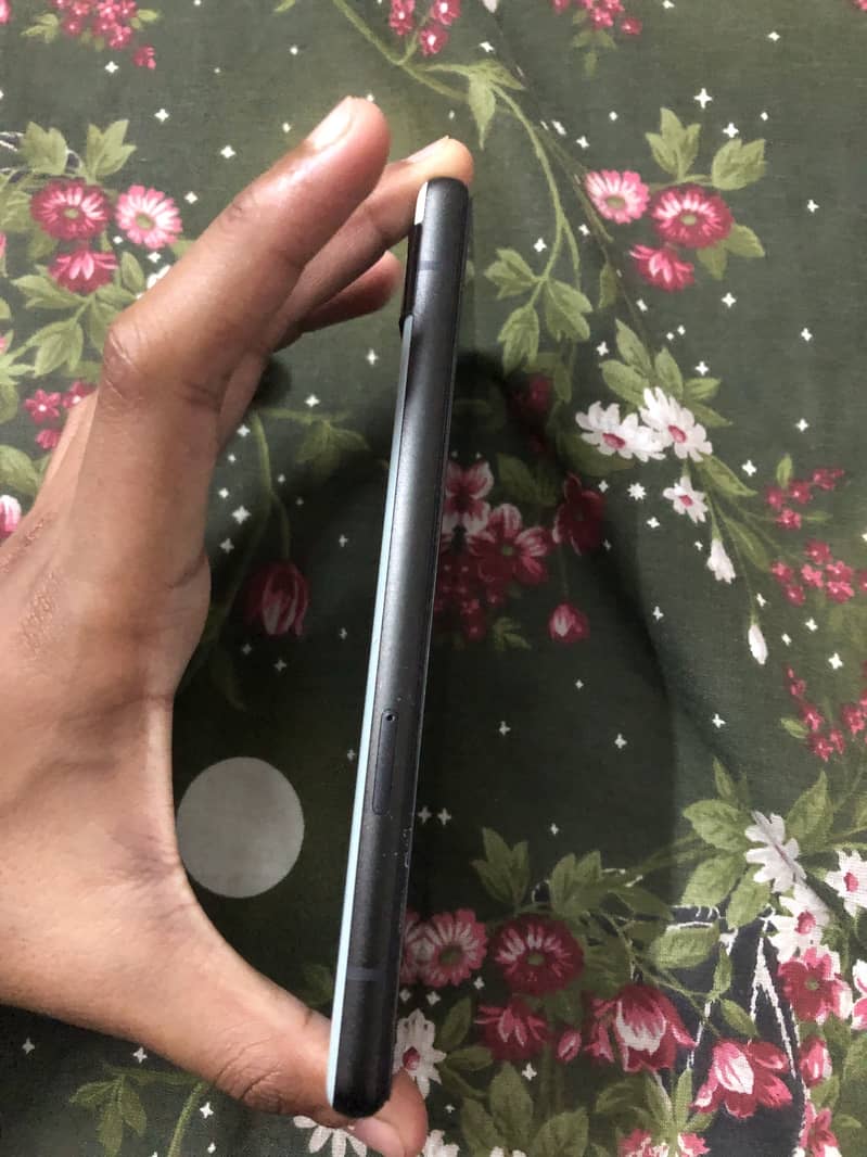 Google Pixel 6a 4