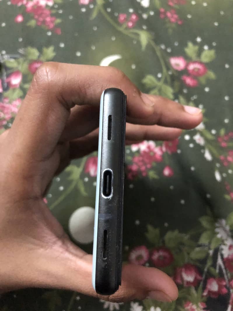 Google Pixel 6a 5