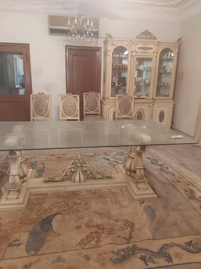 bining table 0