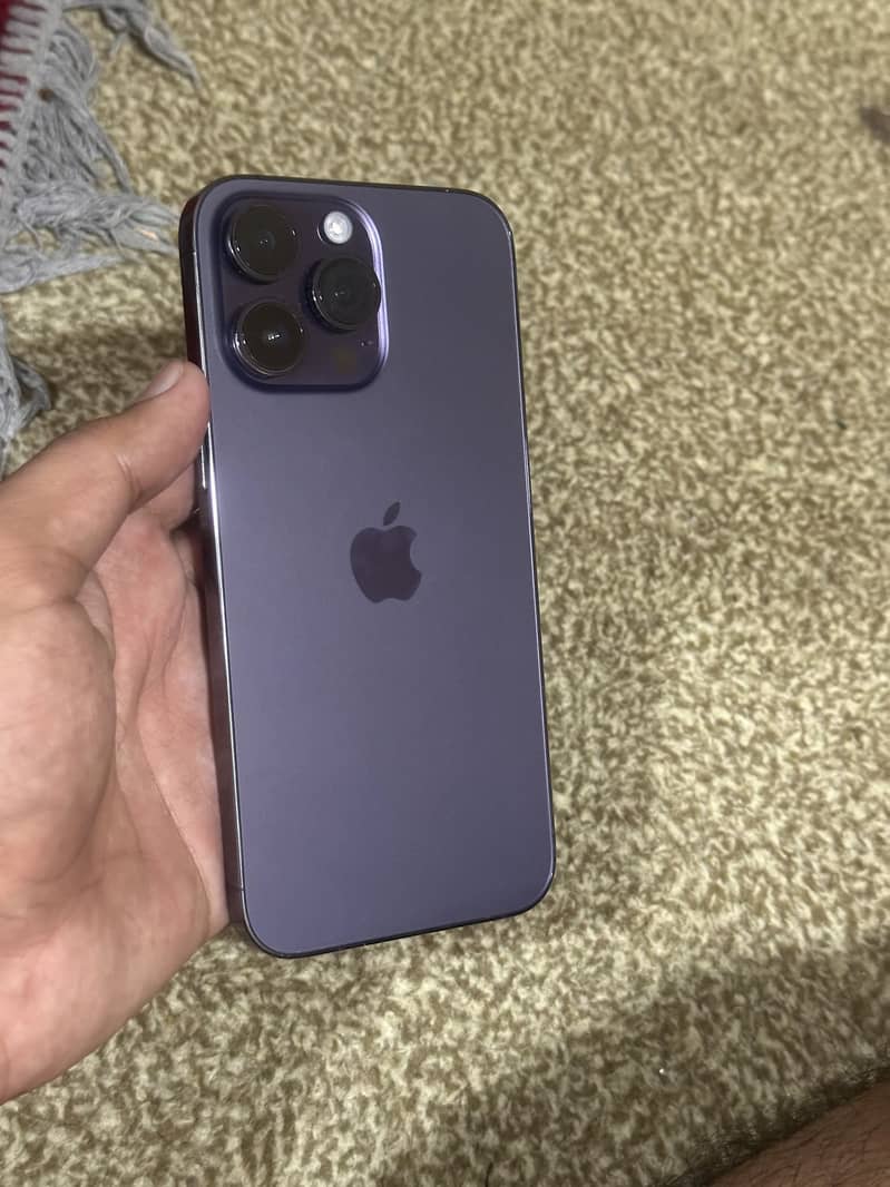 Apple iPhone 14 Pro Max 0