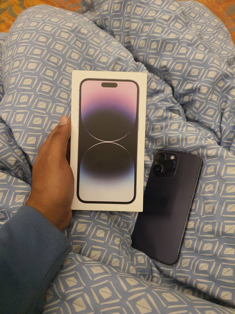 Apple iPhone 14 Pro Max 12