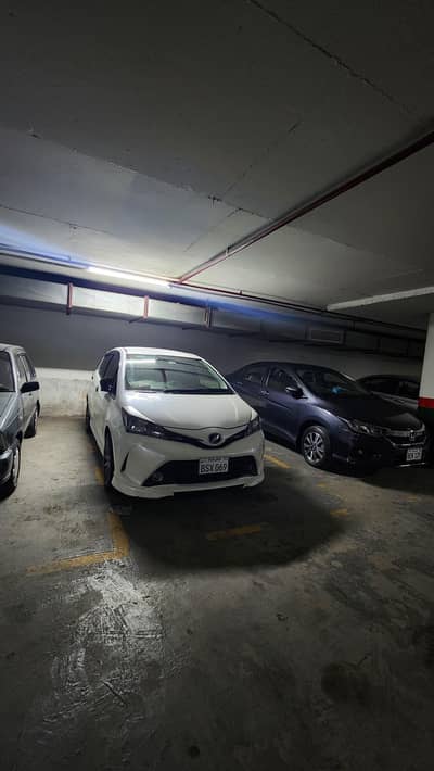 Toyota Vitz 2014/17  peral white colour
