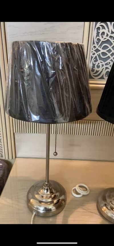 Table lamp