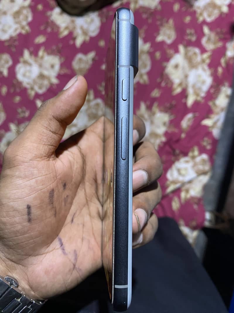 Google Pixel 8 1