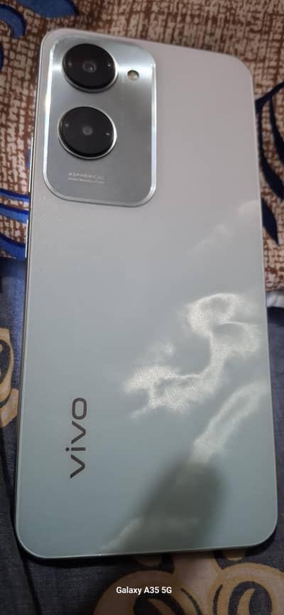 Vivo Y18: Premium Look, Budget Price! | 50MP Camera (10/10 Condition)