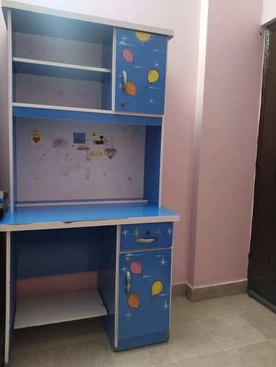 study table and foldable chair for sale