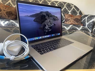 Apple Macbook Pro2019,Core i7, 15Inch, 4GB Graphcs, 16GB RAM,1 TB SSD