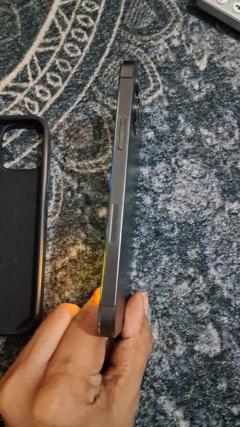 Apple iPhone 12 Pro 2