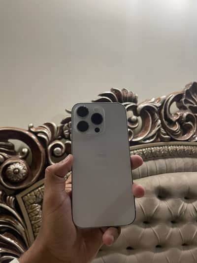 iPhone 14 Pro White Colour