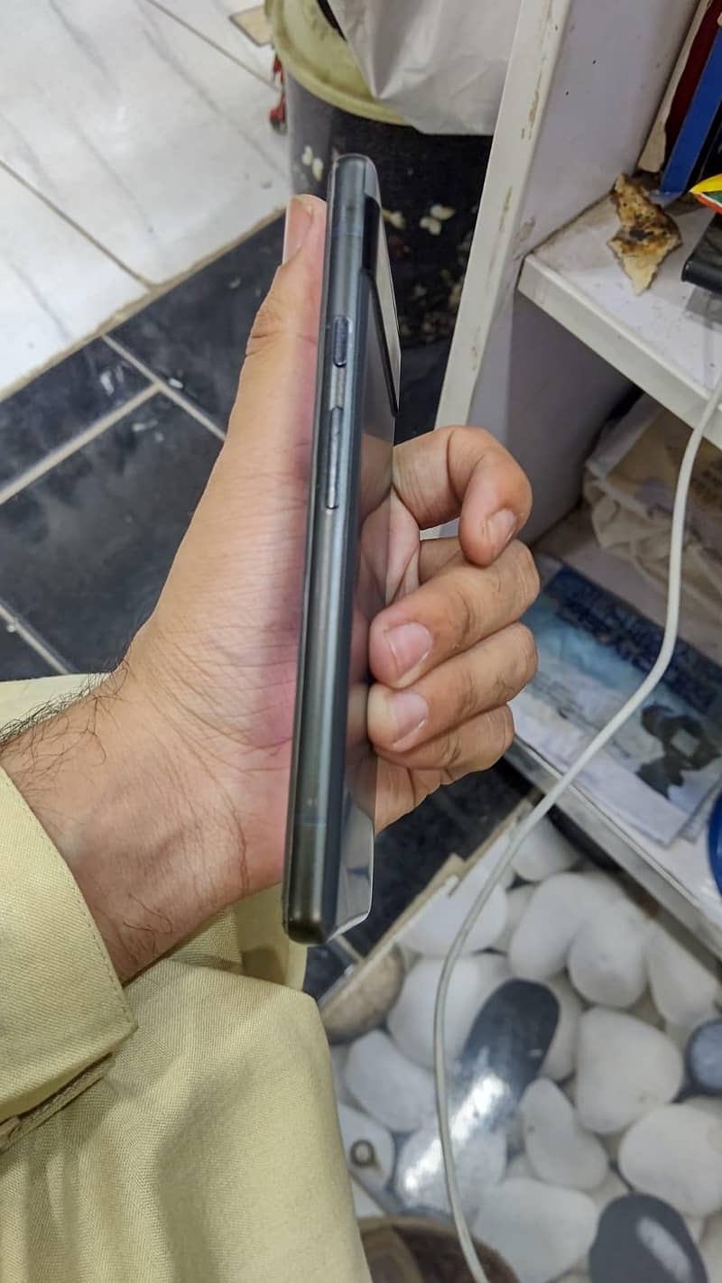 Google Pixel 6a 6/18 2