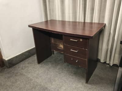 Urgent Sale / Wood Office Table / Computer Desk / Laptop Table