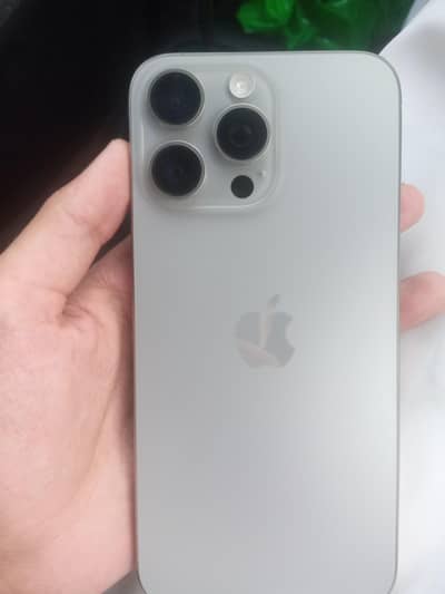 Apple iPhone 15 Pro Max