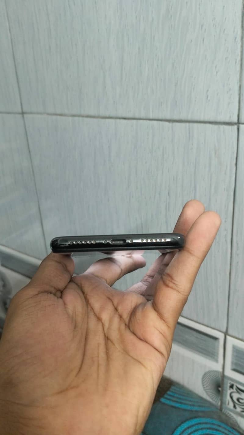 Apple iPhone X 2