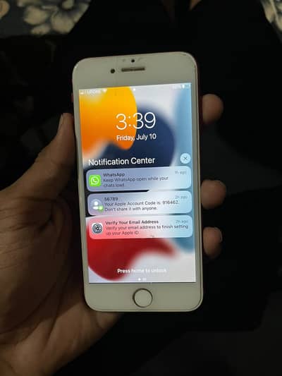 Apple iPhone 7