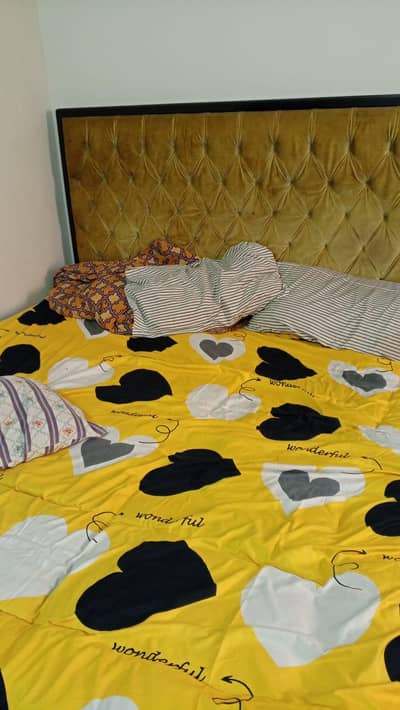 for sale king size bed with side tables and dressing chest