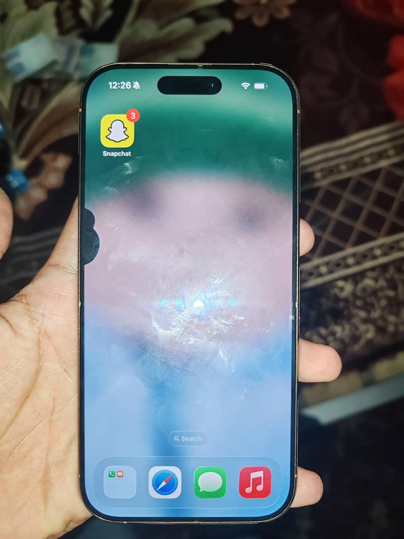 Apple iPhone 16 Pro 1