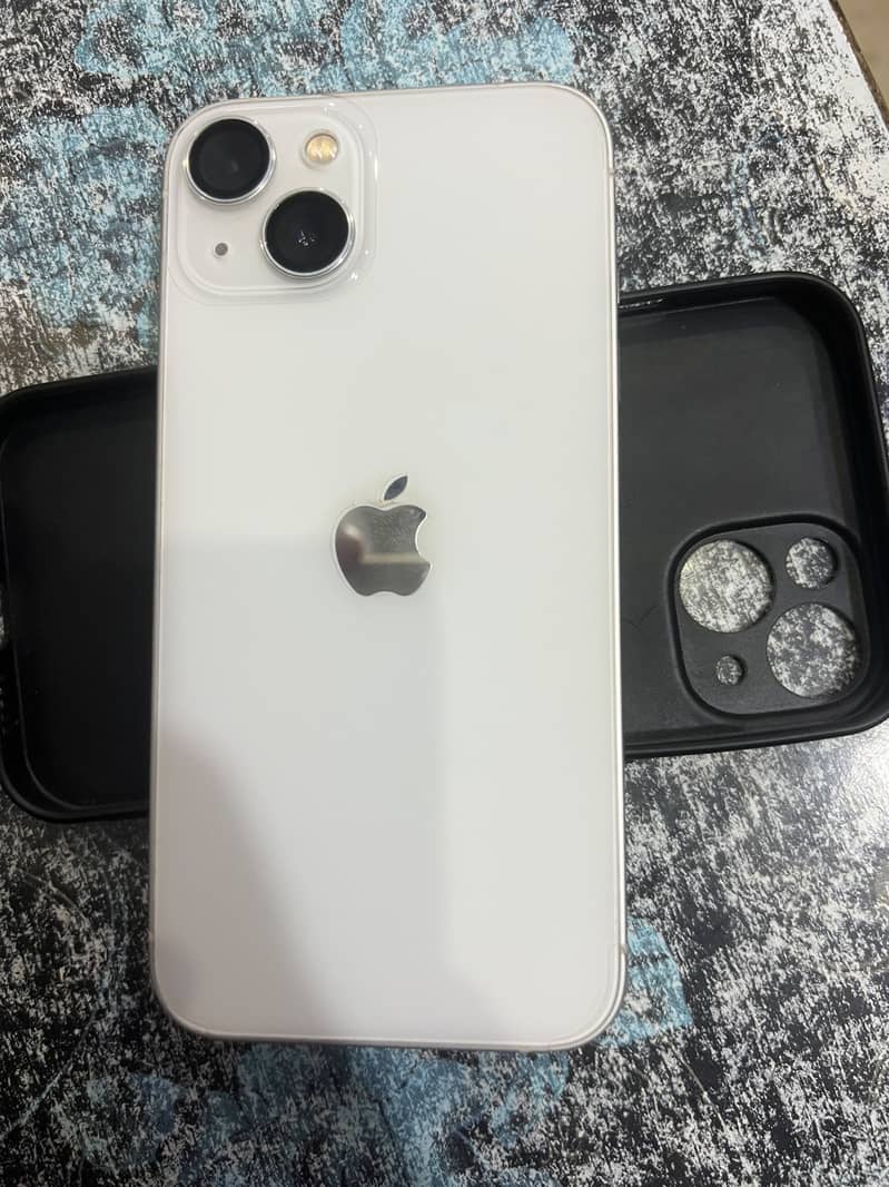 Apple iPhone 13 9